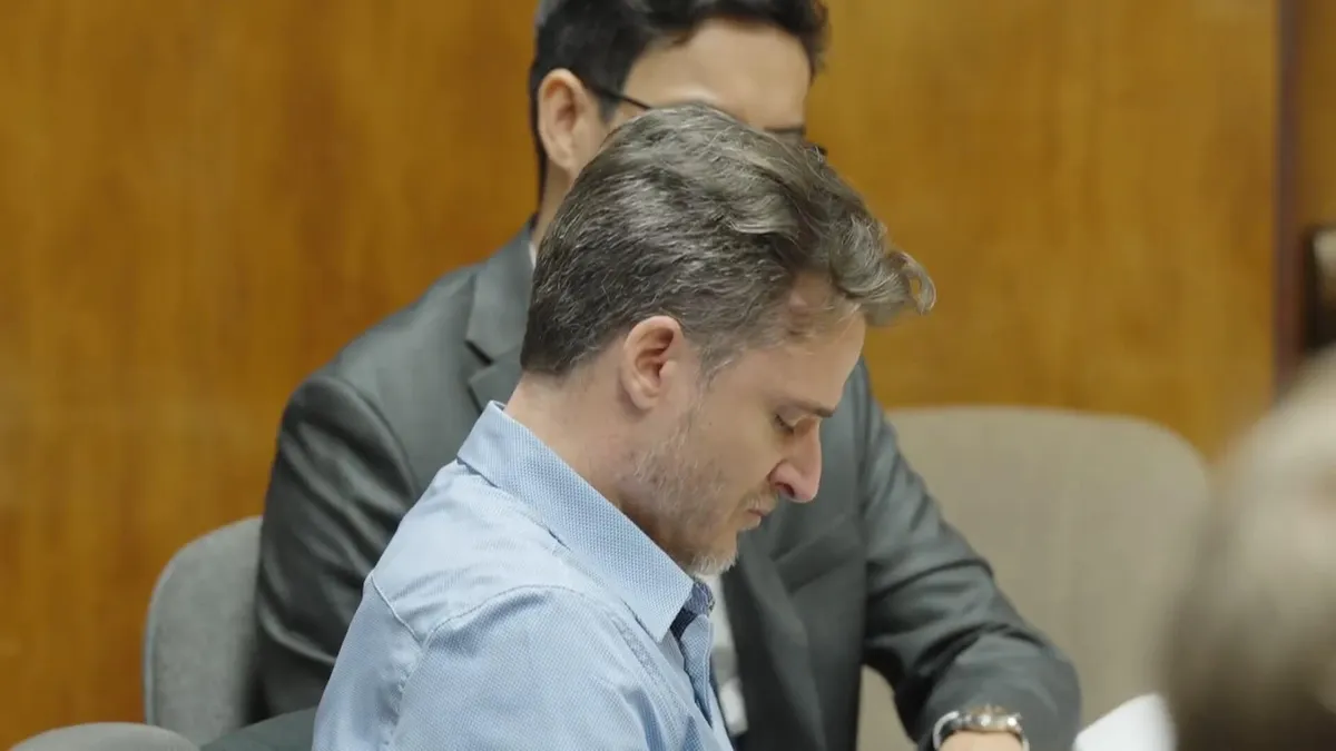 arielle konig — US news