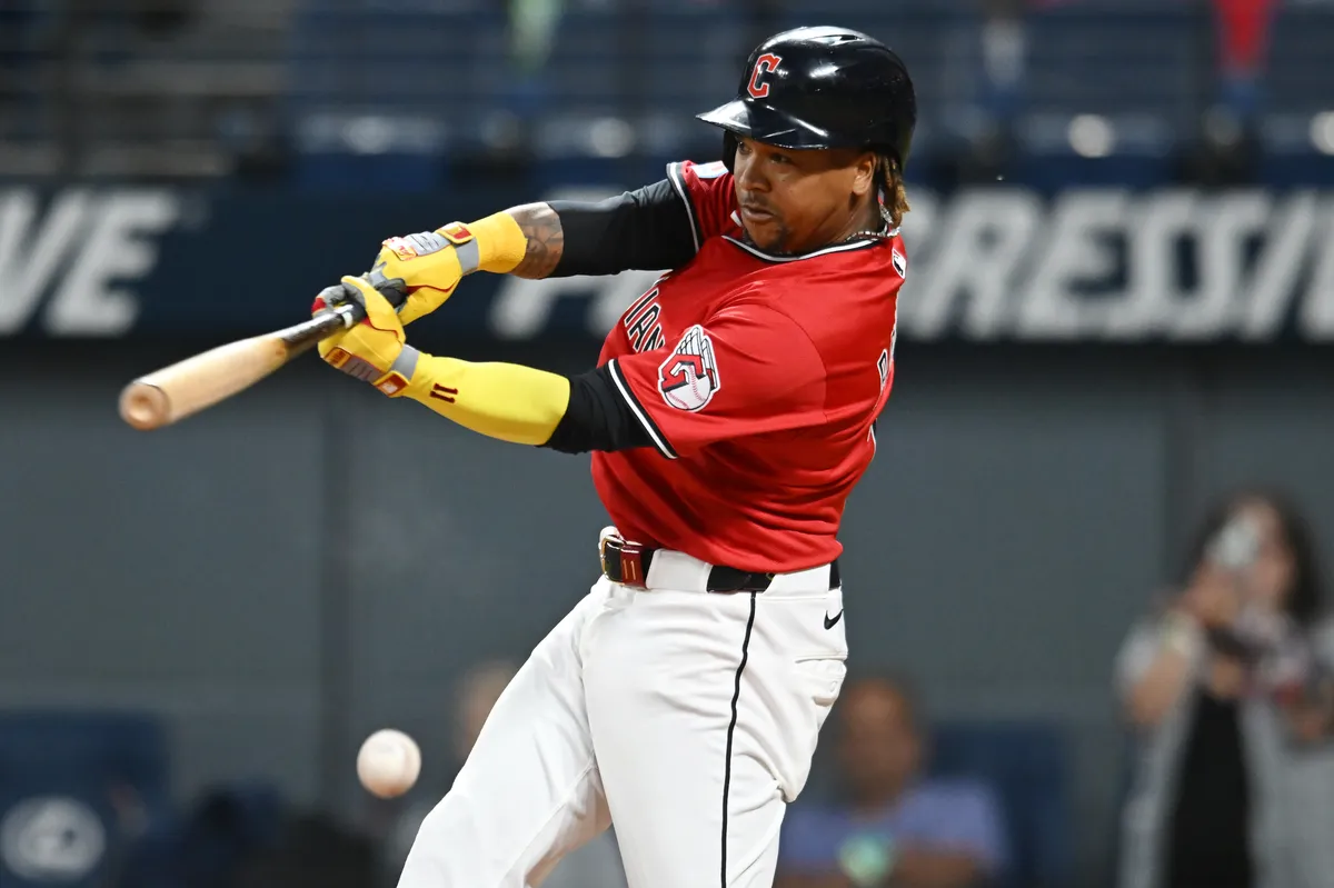 mariners opening day — US news