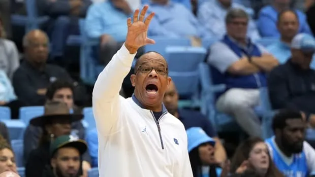 unc basketball coach hubert davis — US news