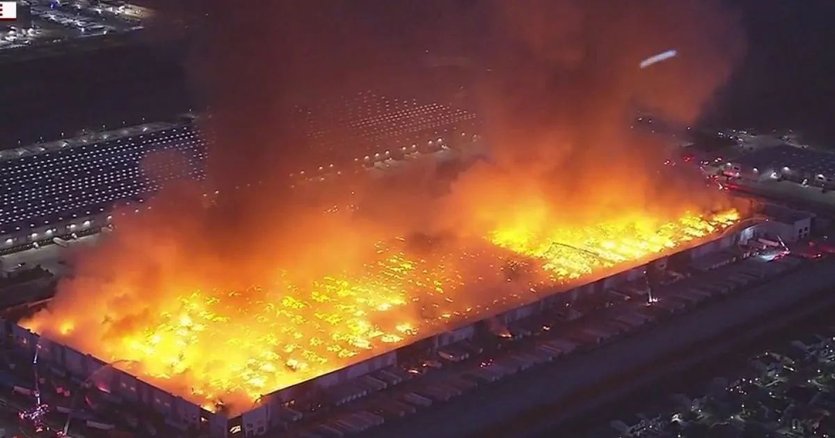 ontario fire — US news