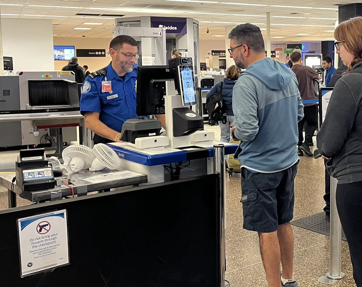 tsa airport — US news