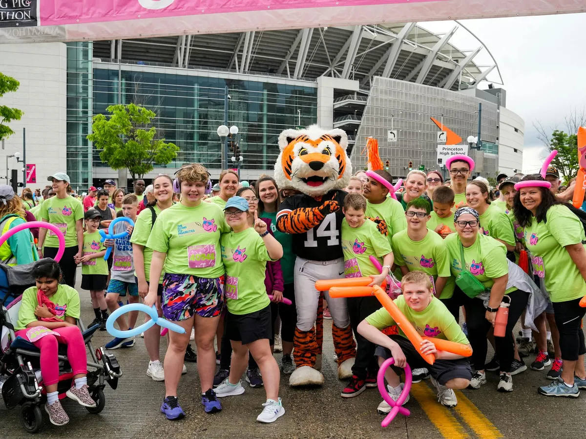 flying pig marathon — US news