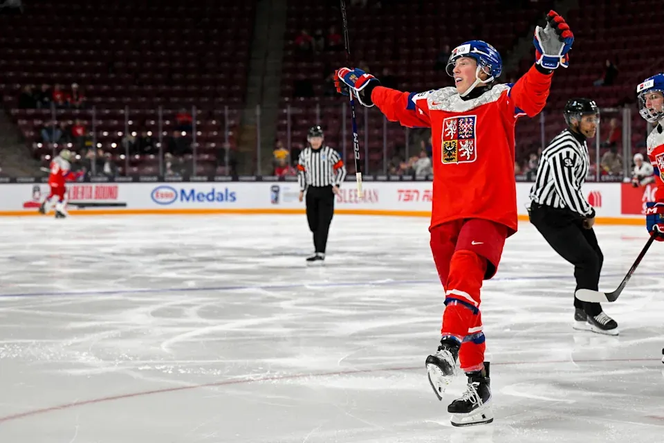 NHL Draft: Penguins Select Left Defenseman With Second-Round Pick