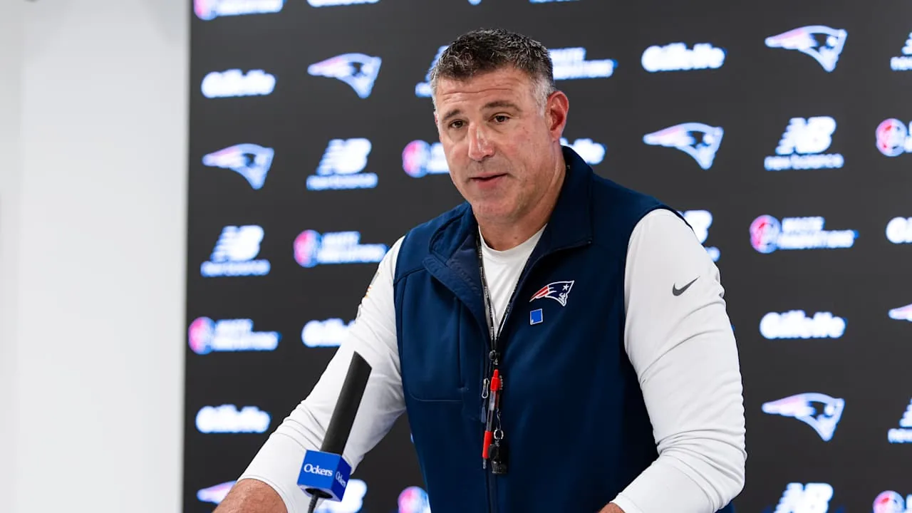 Mike Vrabel untouched by Dianna Russini scandal at first press conference of Patriots training camp - Fox News