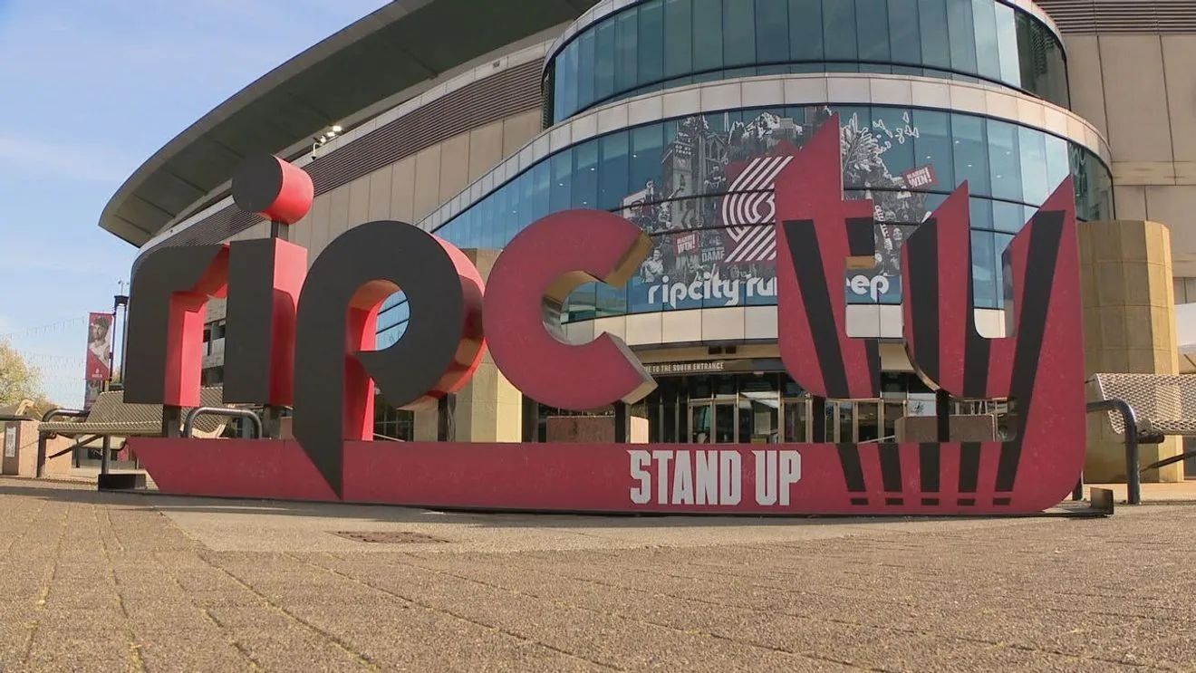 County commissioners push for pause on county portion of Moda Center renovation - KATU